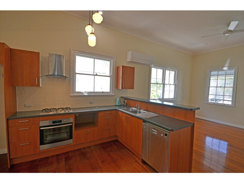 84 Lewis Street, Woolloongabba QLD 4102