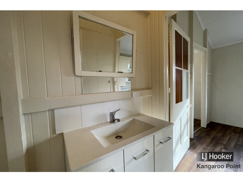 4/26 Lockhart Street, Woolloongabba QLD 4102