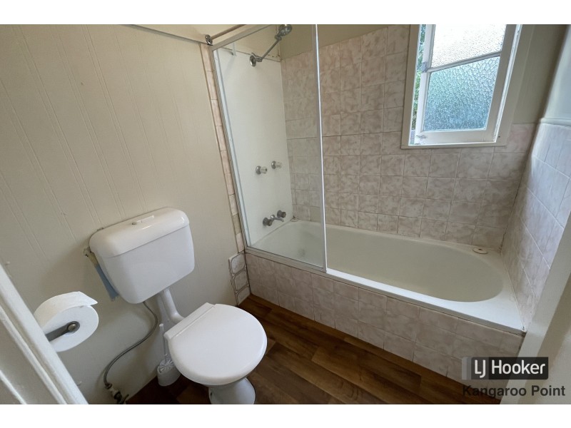 4/26 Lockhart Street, Woolloongabba QLD 4102