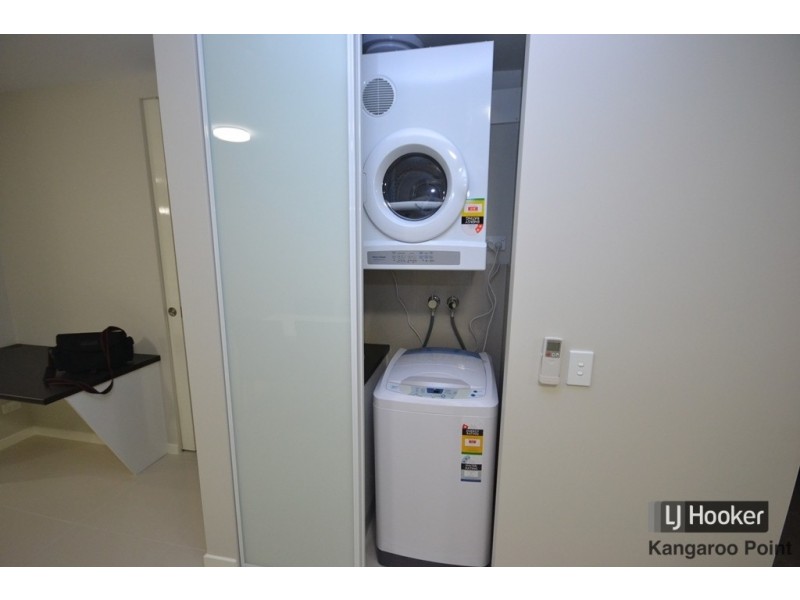 11/450 Main Street, Kangaroo Point QLD 4169