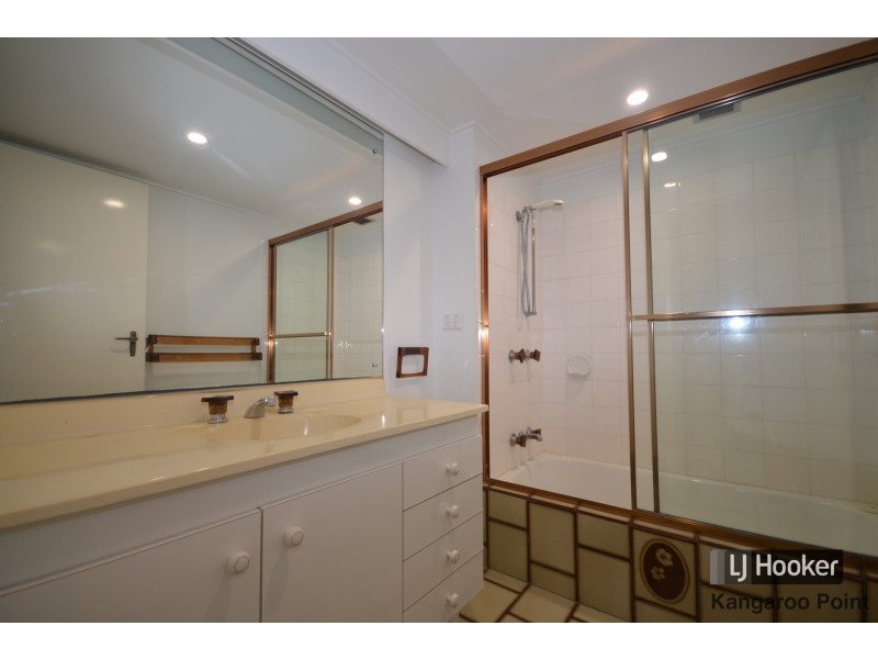 11/72 Sandford Street, St Lucia QLD 4067