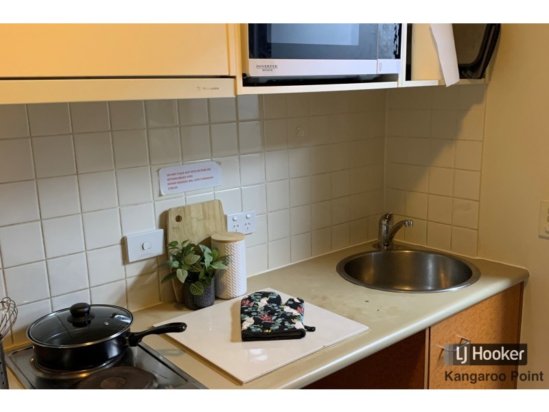 805/9 Castlebar Street, Kangaroo Point QLD 4169