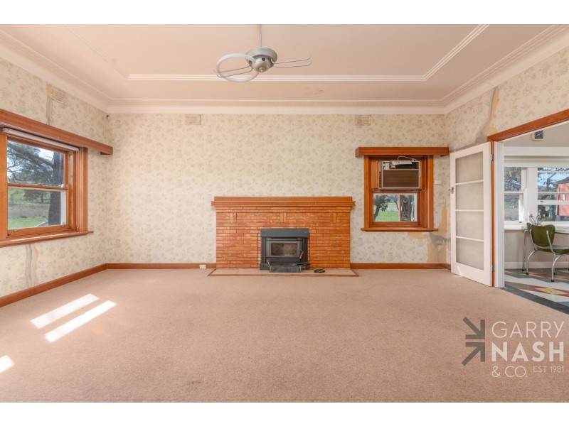 25 Rogash Road, Upper Ryans Creek VIC 3673