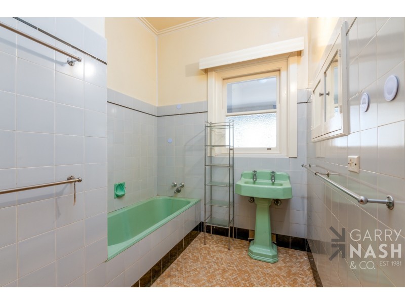 25 Rogash Road, Upper Ryans Creek VIC 3673