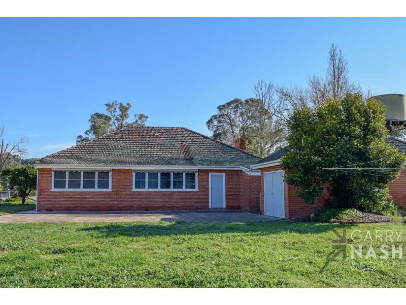 25 Rogash Road, Upper Ryans Creek VIC 3673