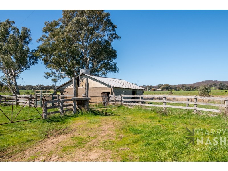 25 Rogash Road, Upper Ryans Creek VIC 3673