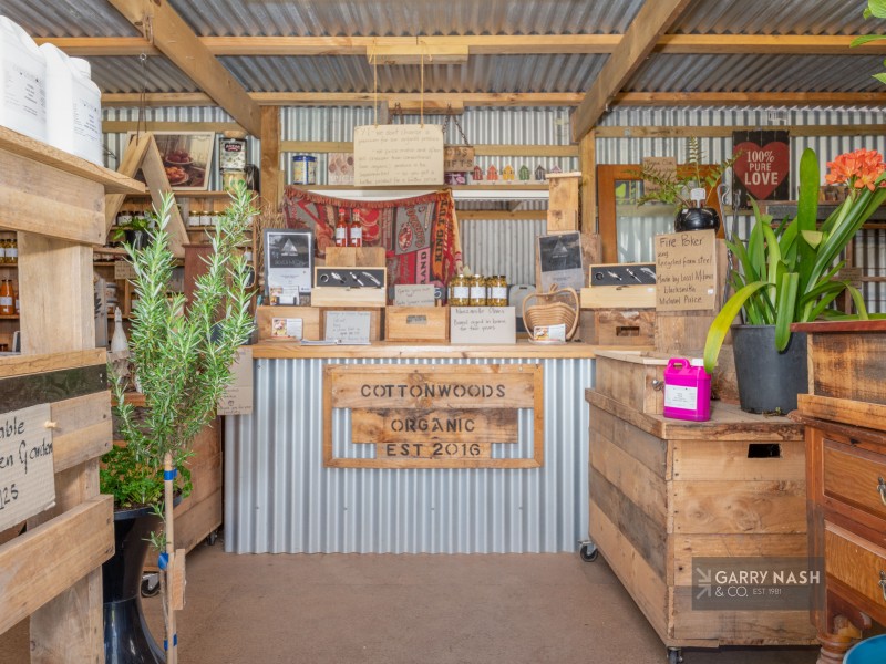 2137 Snow Road, Markwood VIC 3678
