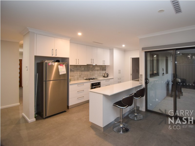 2/23 Irving Street, Wangaratta VIC 3677