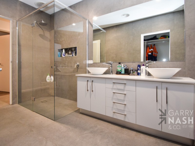 2/23 Irving Street, Wangaratta VIC 3677