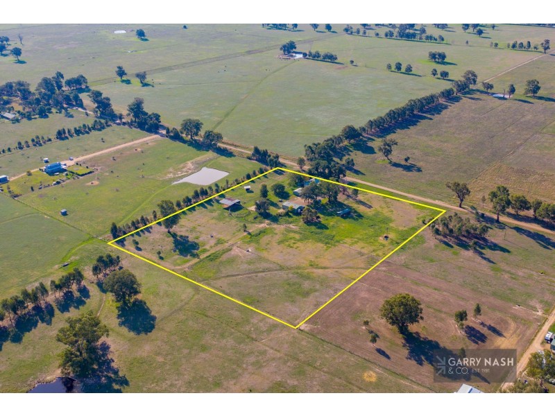 214 Reillys Lane, Oxley VIC 3678