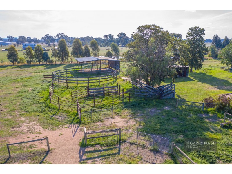 214 Reillys Lane, Oxley VIC 3678