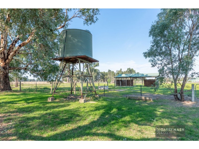 214 Reillys Lane, Oxley VIC 3678