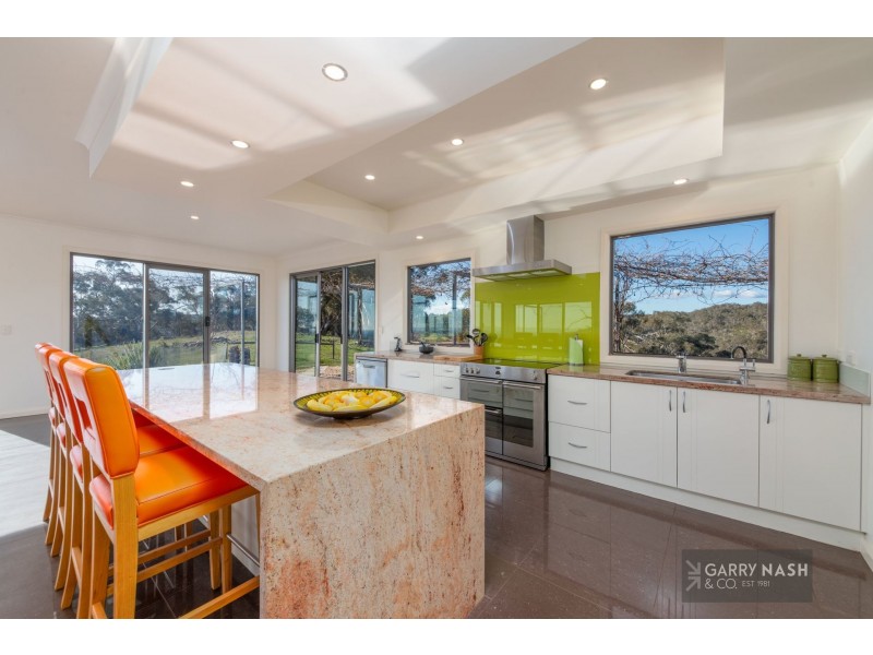 92 Oxenbury Lane, Everton Upper VIC 3678