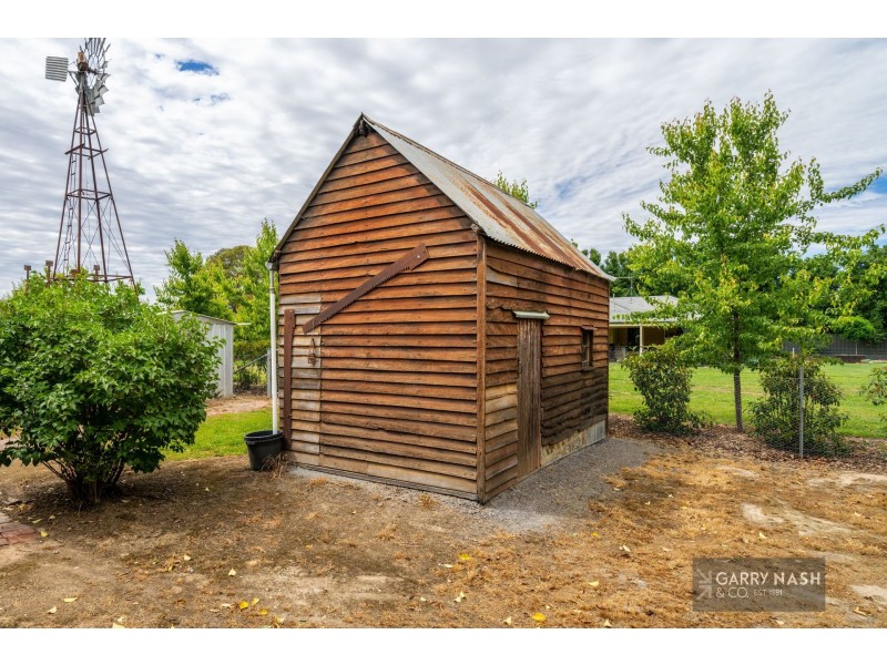 1188 Green Street, Oxley VIC 3678