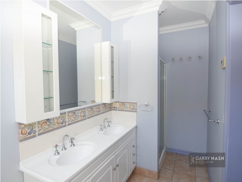 33 Collyndale Drive, Wangaratta VIC 3677