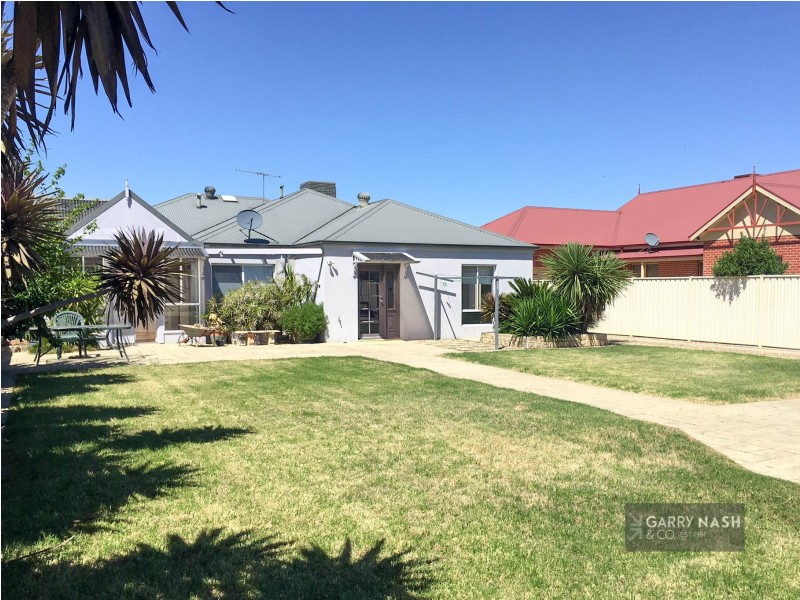 33 Collyndale Drive, Wangaratta VIC 3677