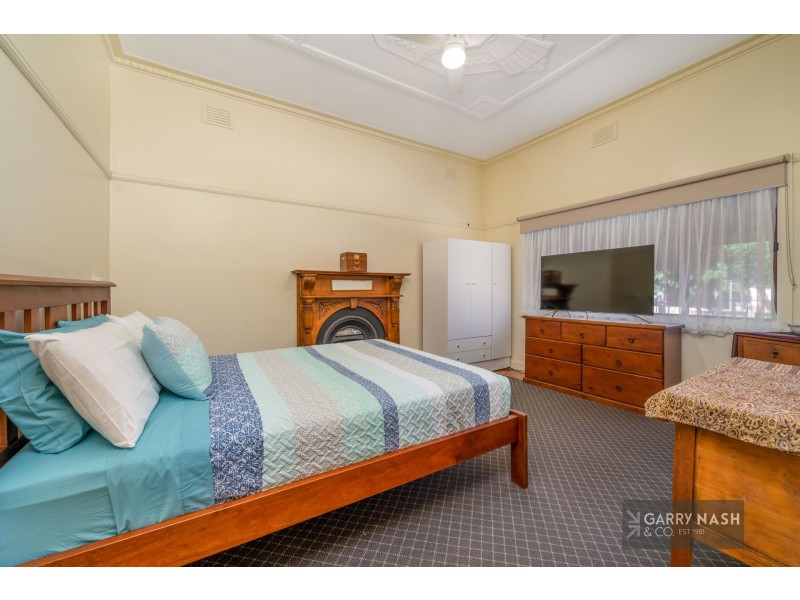 33 Graham Avenue, Wangaratta VIC 3677
