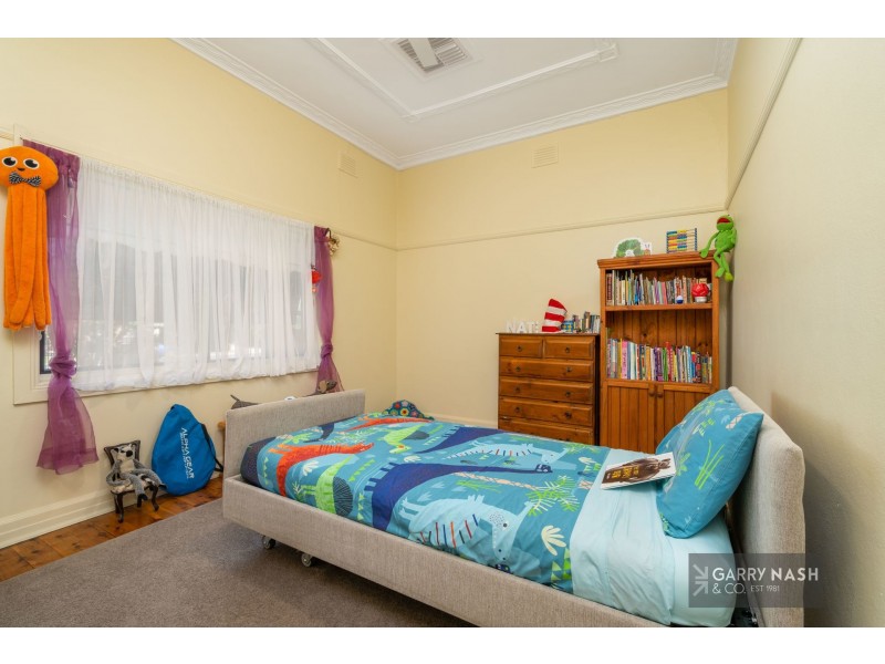 33 Graham Avenue, Wangaratta VIC 3677