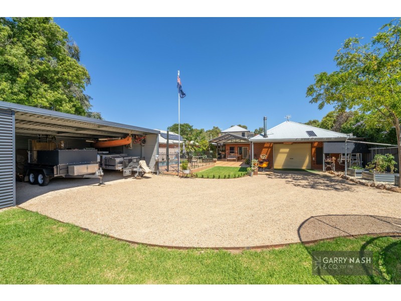 33 Graham Avenue, Wangaratta VIC 3677