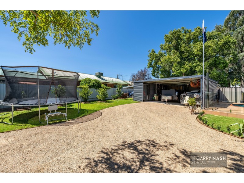 33 Graham Avenue, Wangaratta VIC 3677