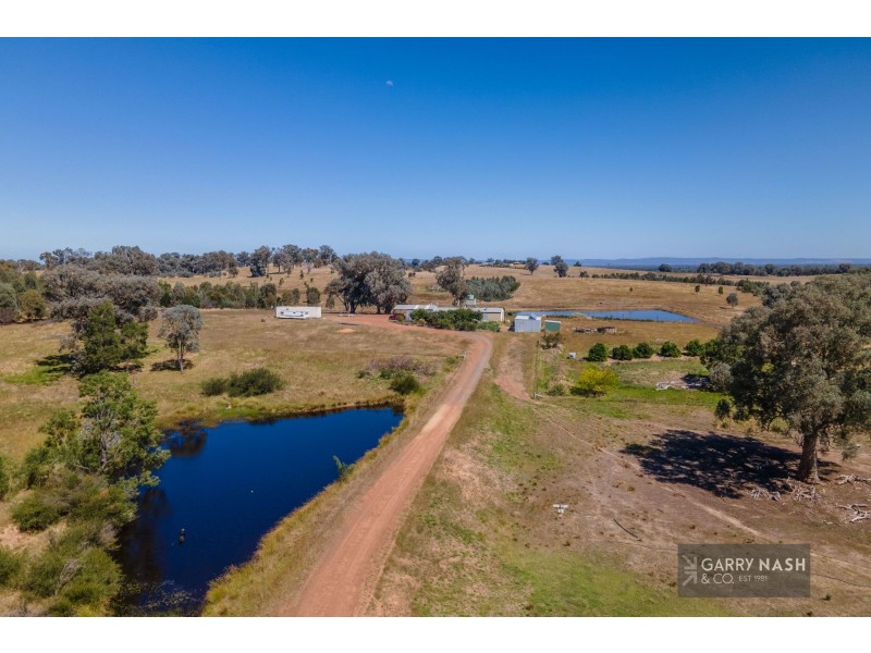 1661 Beechworth-Wangaratta Road, Everton Upper VIC 3678