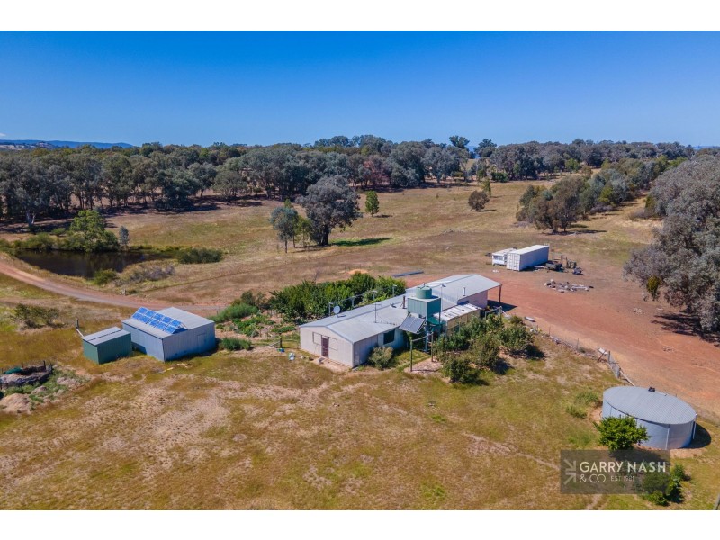 1661 Beechworth-Wangaratta Road, Everton Upper VIC 3678