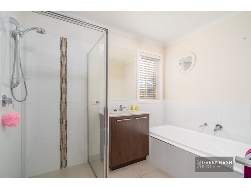 24 Thomas Wedge Drive, Wangaratta VIC 3677