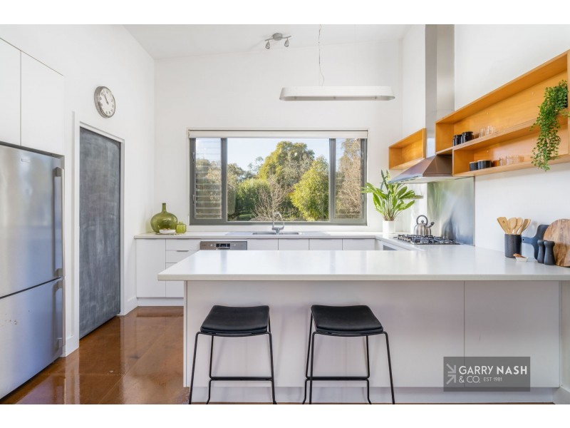 21 Johnson Street, Oxley VIC 3678