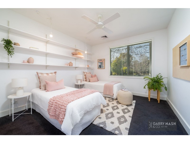 21 Johnson Street, Oxley VIC 3678