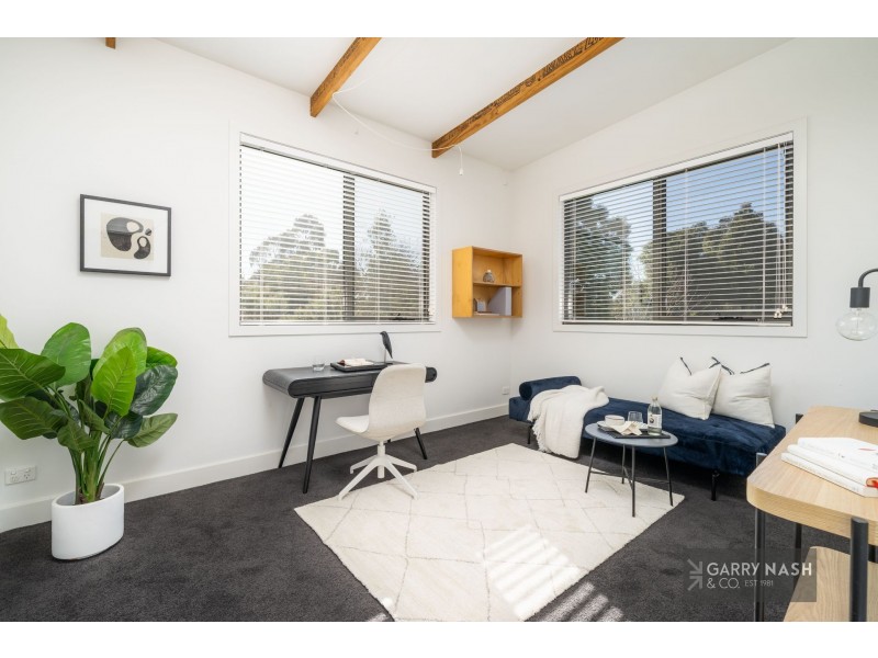 21 Johnson Street, Oxley VIC 3678