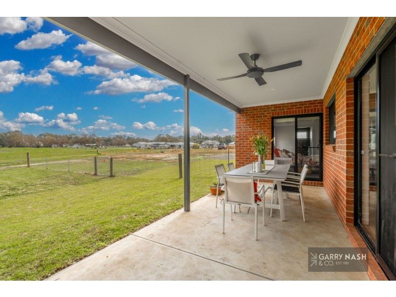 5 King Street, Oxley VIC 3678