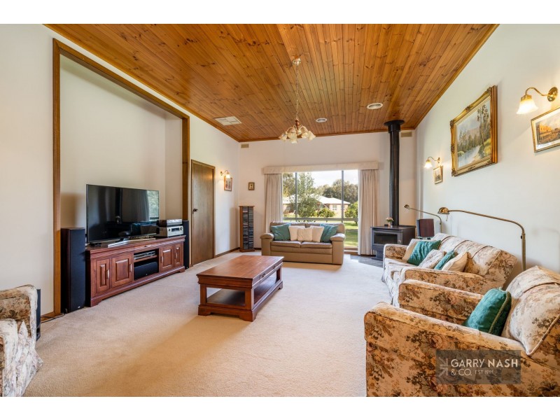 40 Usshers Drive, Waldara VIC 3678