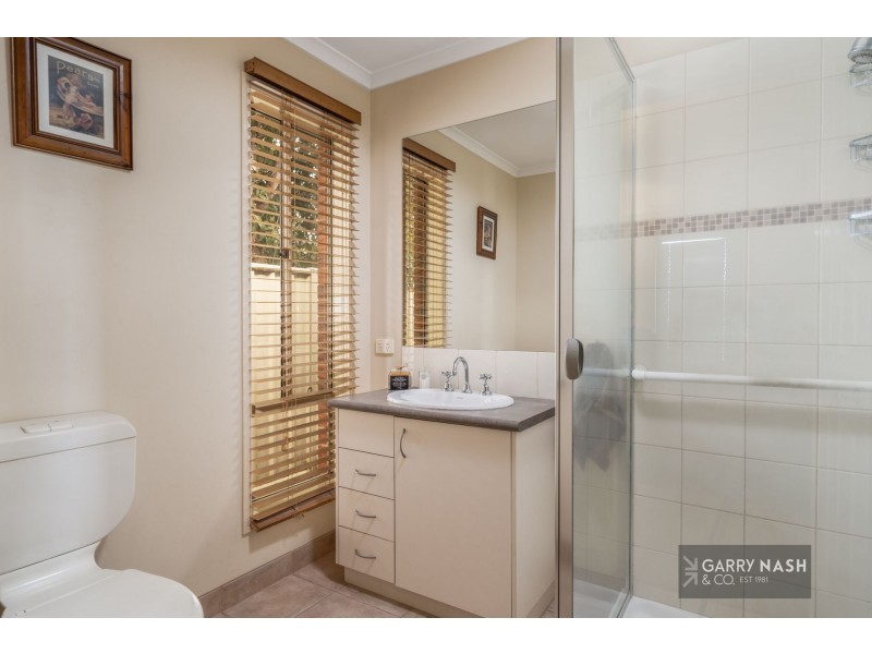 8 Swinburne Drive, Wangaratta VIC 3677