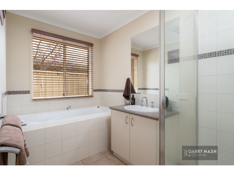 8 Swinburne Drive, Wangaratta VIC 3677