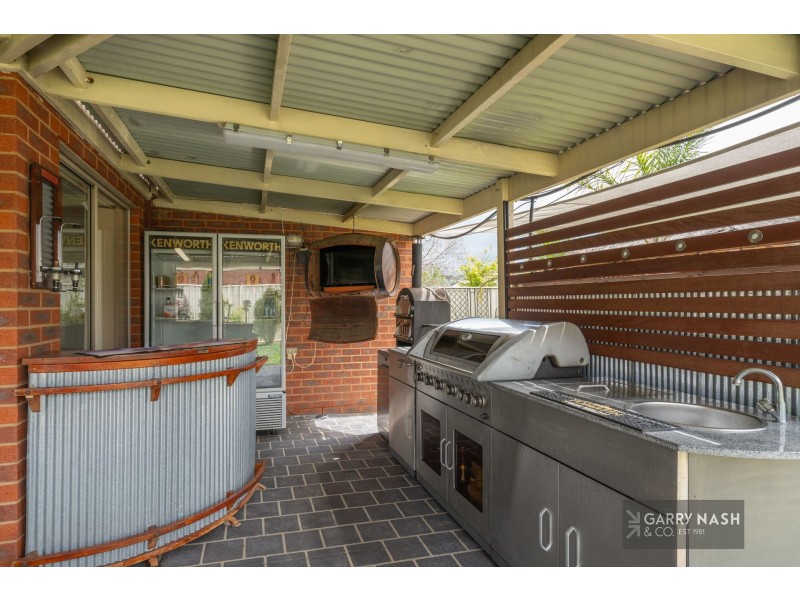 8 Swinburne Drive, Wangaratta VIC 3677