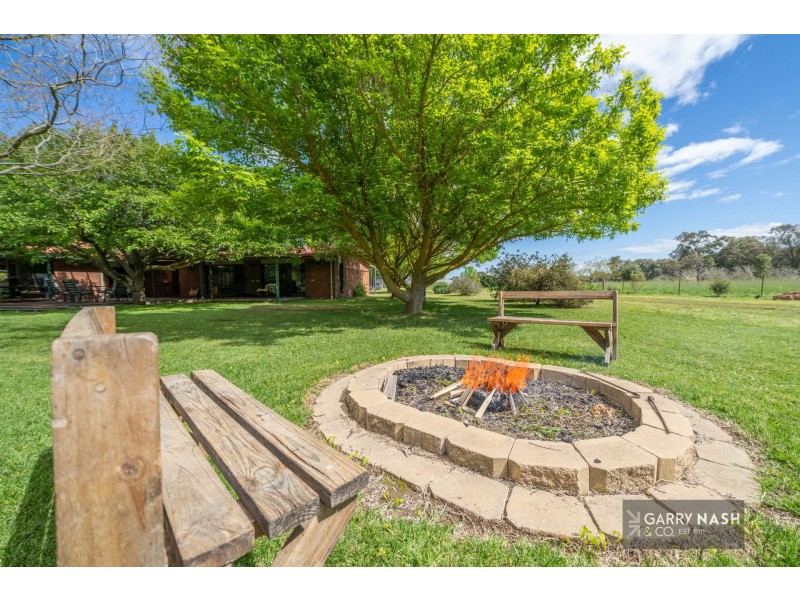 1236 Great Alpine Road, Tarrawingee VIC 3678