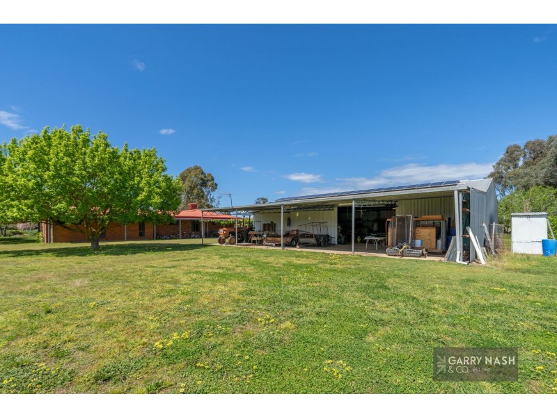 1236 Great Alpine Road, Tarrawingee VIC 3678