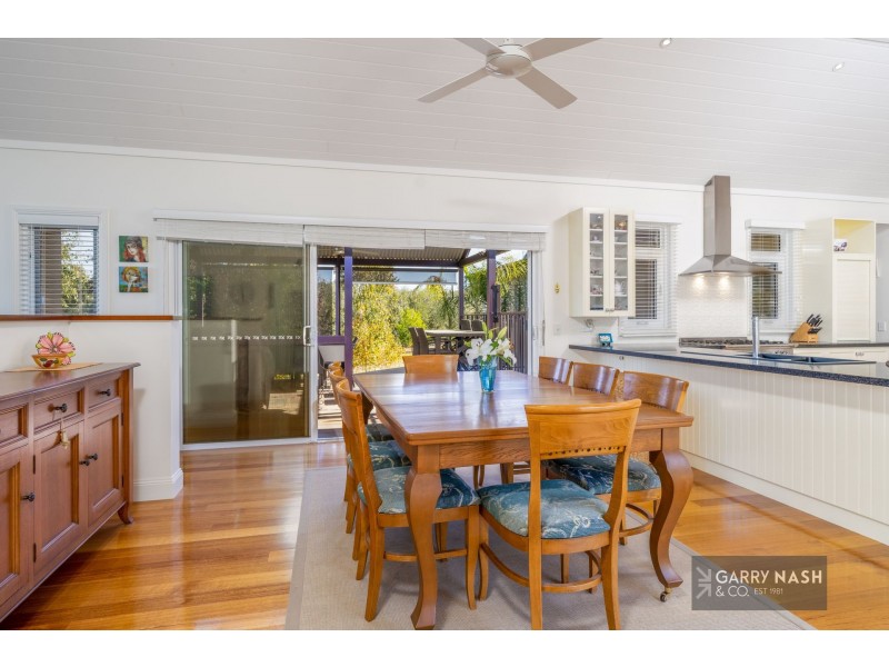 19 Firbank Drive, Waldara VIC 3678