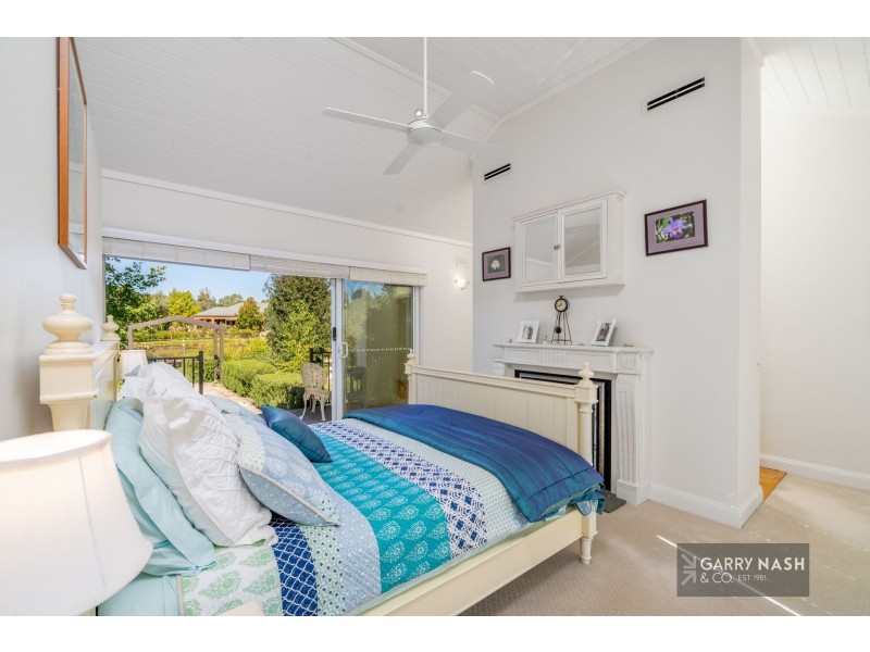 19 Firbank Drive, Waldara VIC 3678