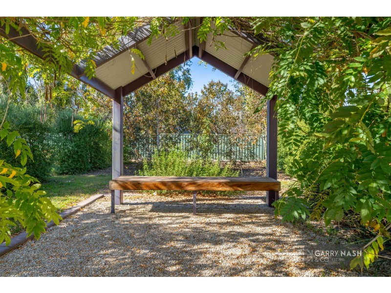 19 Firbank Drive, Waldara VIC 3678