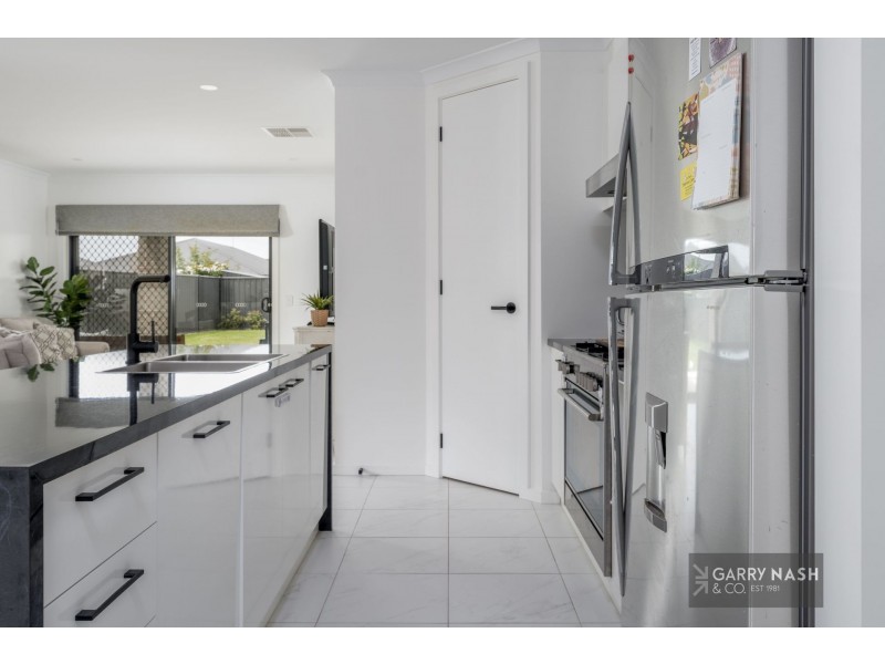 9 Sarakos Circuit, Wangaratta VIC 3677