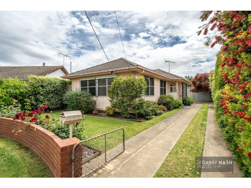 6 Hallett Crescent, Wangaratta VIC 3677