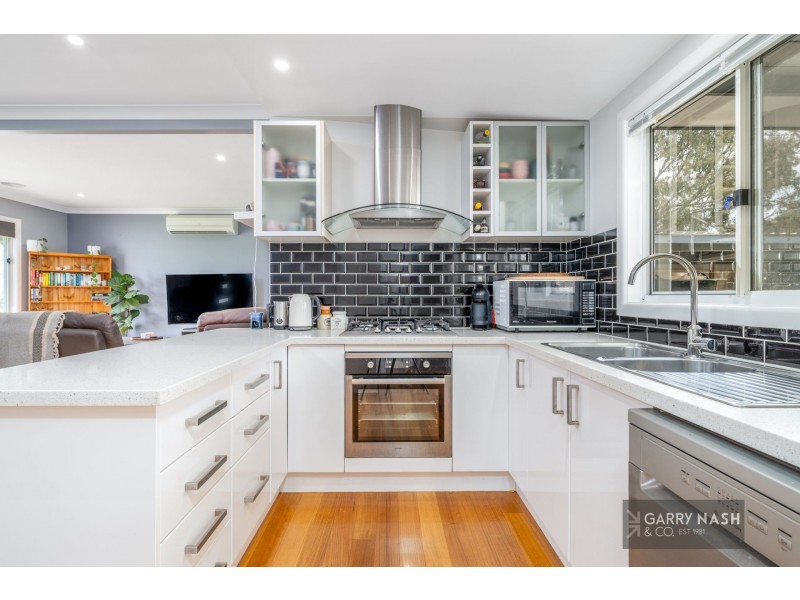 12 Bronmar Street, Wangaratta VIC 3677