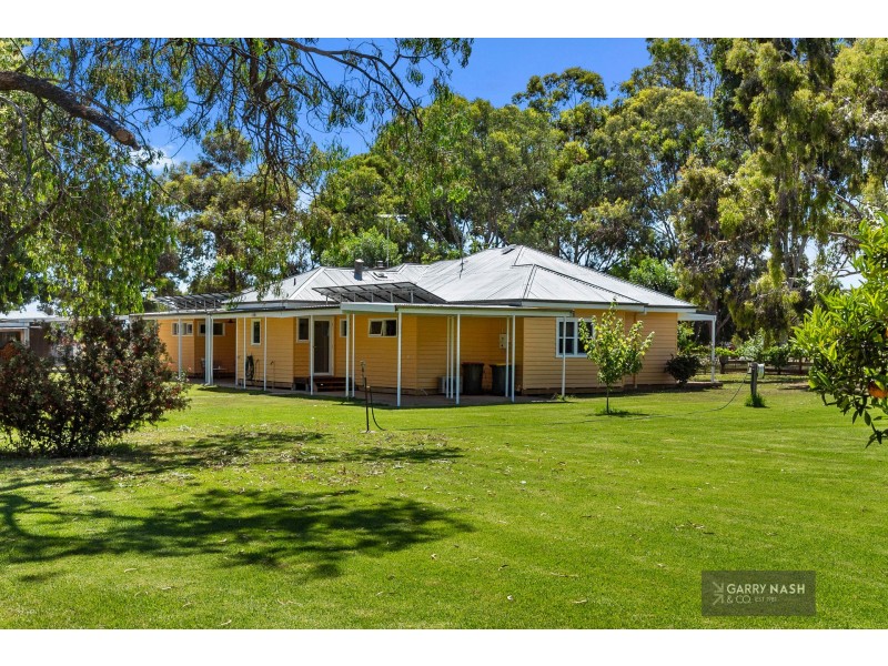 2064 Snow Road, Markwood VIC 3678