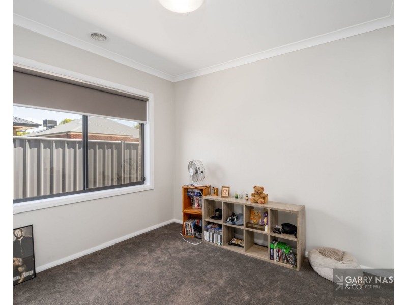 24 Dalwhinnie Drive, Wangaratta VIC 3677