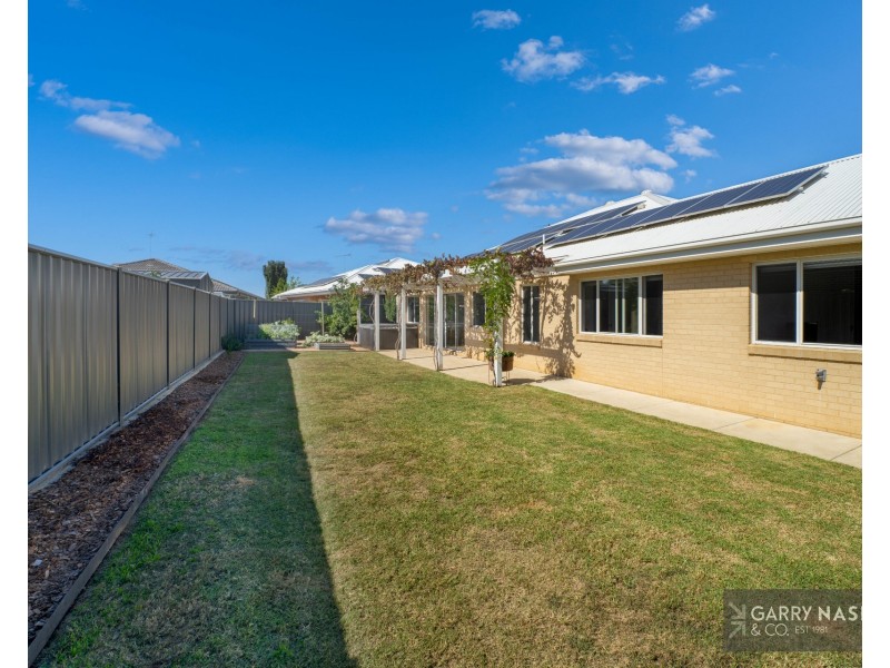 7 Maple Circuit, Wangaratta VIC 3677