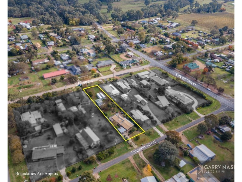 9 Simpson Street, Oxley VIC 3678