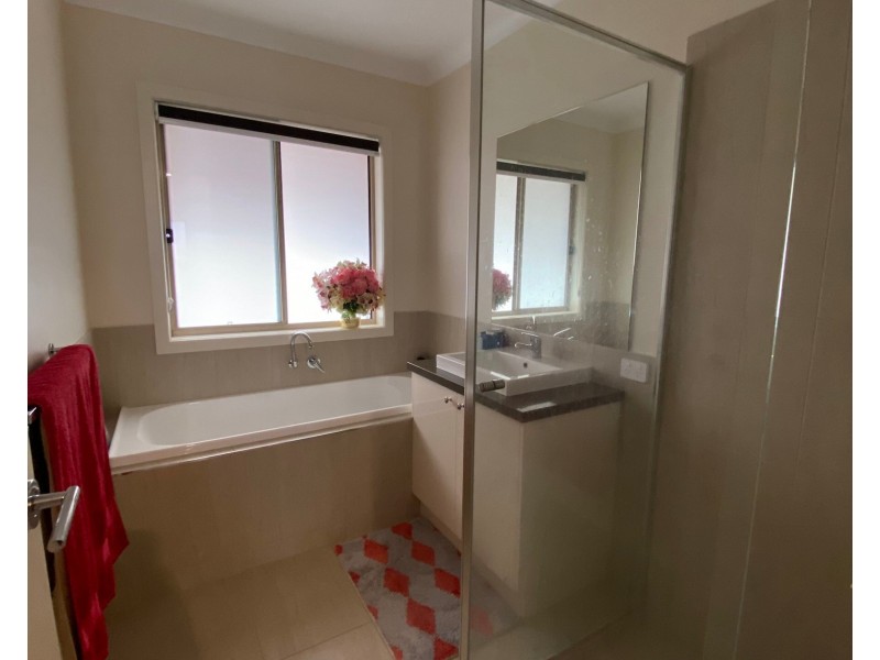 7 Sarakos Circuit, Wangaratta VIC 3677