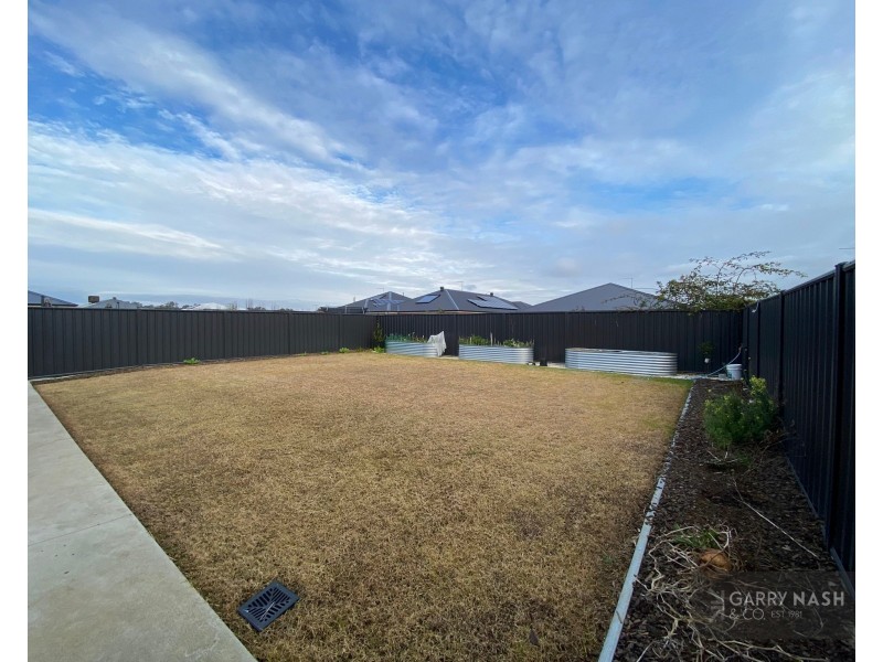7 Sarakos Circuit, Wangaratta VIC 3677