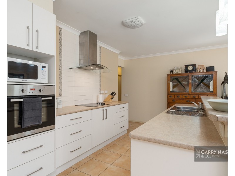 31 White Post Road, Everton VIC 3678